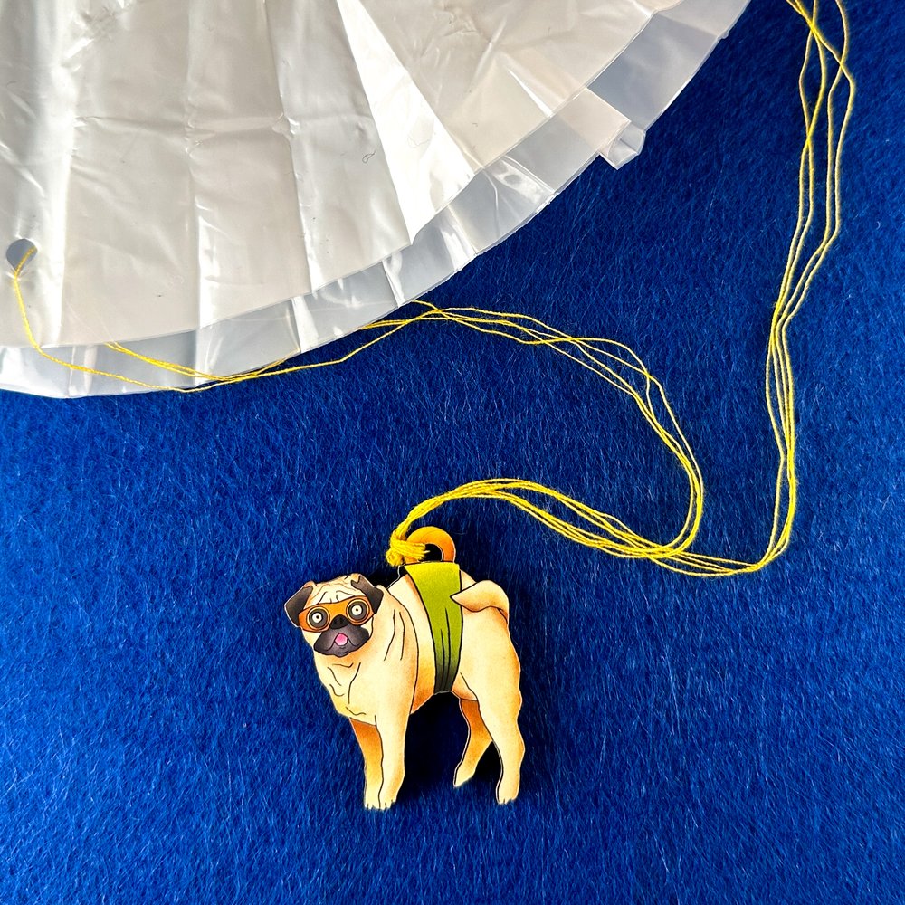 20 Leagues Toy Novelties Pugs from Above Parachute Toy