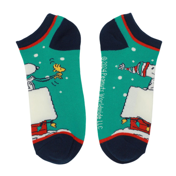 BioWorld Socks & Tees Peanuts Winter Holiday Scenes Women's 5-Pair Ankle Socks