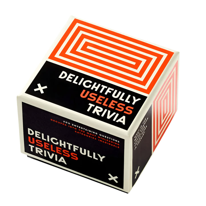 Hachette - Chronicle Books Games Delightfully Useless Trivia