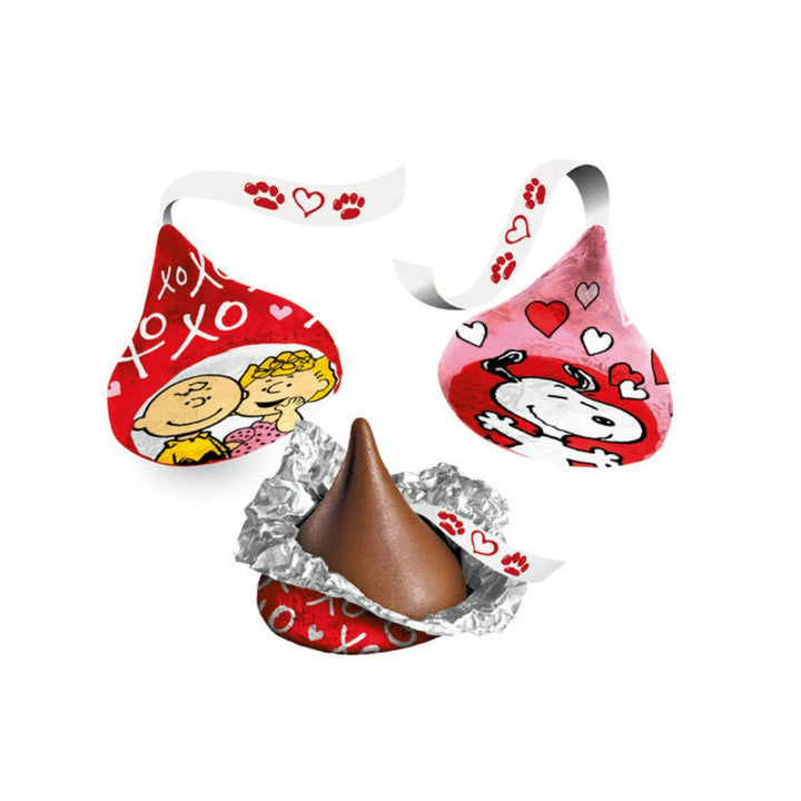 Redstone Foods Candy Snoopy Heart Box of Hershey Kisses