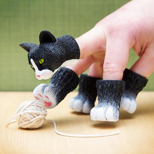 Accoutrements - Archie McPhee Toy Creative Handicat Cat Finger Puppet