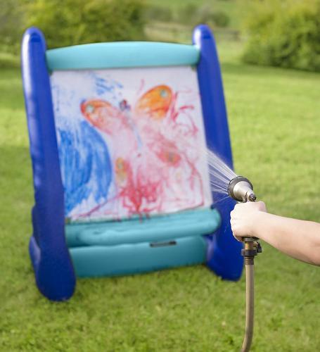 Evergreen / Hearthsong Toy Outdoor Fun Inflatable Easel